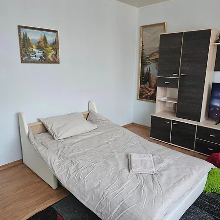 Gerassimovi 16 Lägenhet *